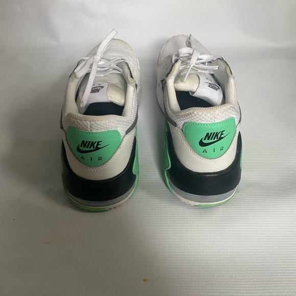Nike Air Max Excee Size 11  US White, Green, and Black - Picture 3 of 5